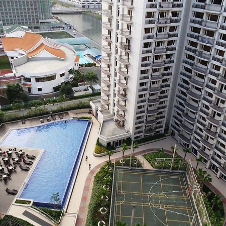 Solemare Parksuites Condominium - Condo R Us Manila Bagian luar foto