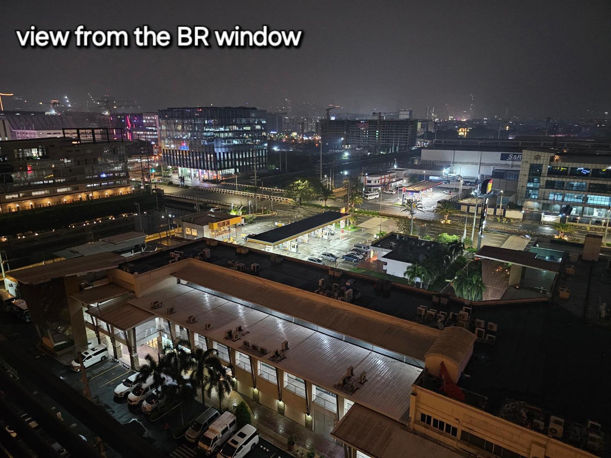 Solemare Parksuites Condominium - Condo R Us Manila Bagian luar foto